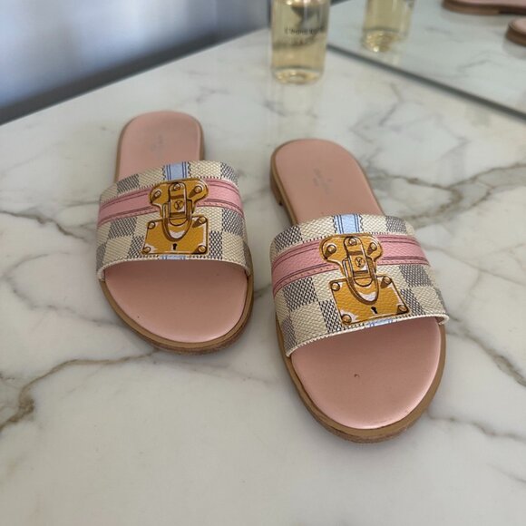 Louis Vuitton Damier Azur Lock It Slide Sandals | RARE - Picture 1 of 5